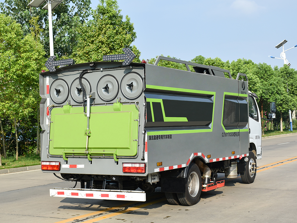 CLT5071TXCEQ6型吸塵車